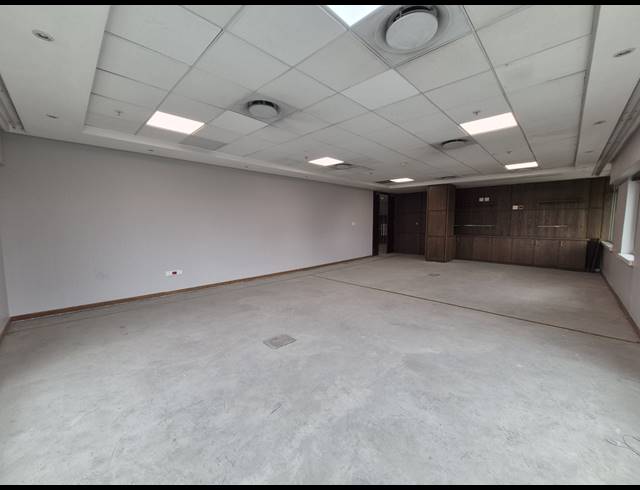 946M² OFFICE TO LET IN SANDTON CENTRAL
